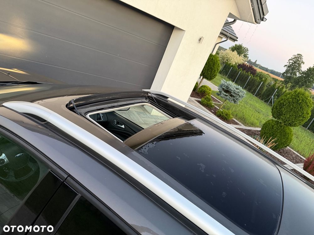 Ford Kuga 1.5 EcoBoost 2x4 Individual - 8