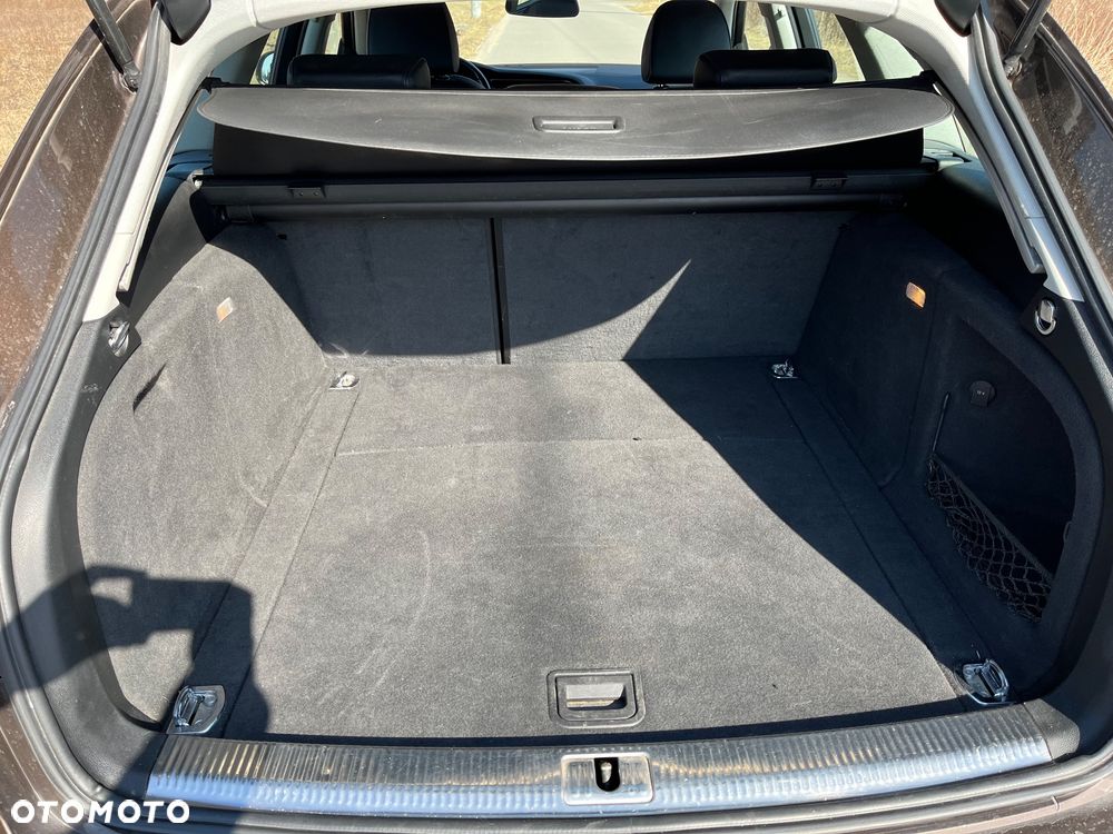 Audi A4 Avant 2.0 TDI Quattro - 10