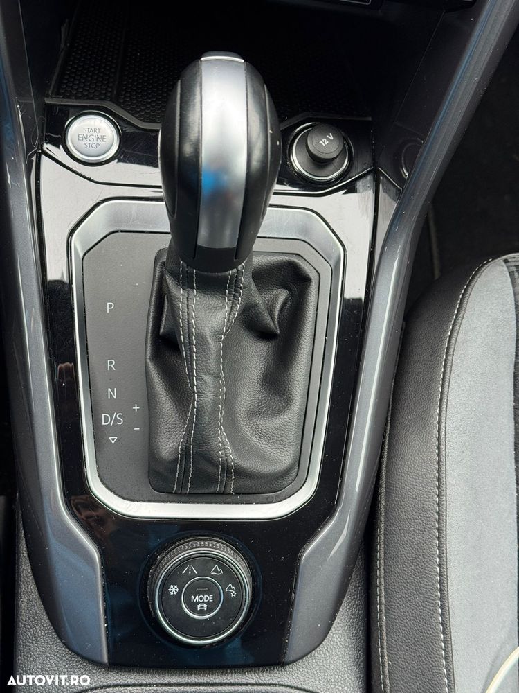 Volkswagen T-Roc - 10