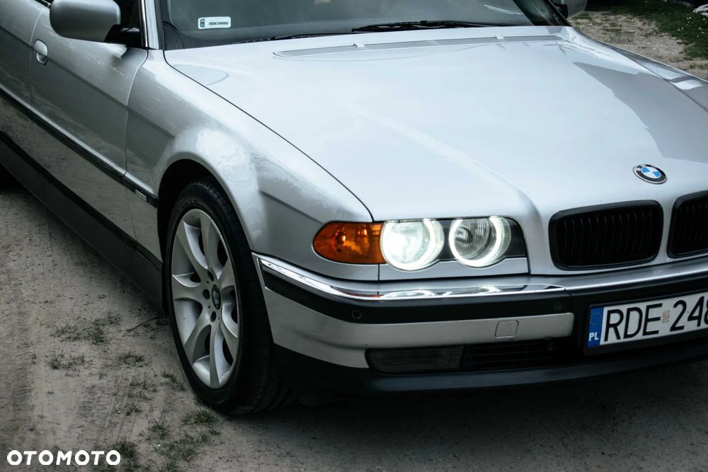 BMW Seria 7 - 7