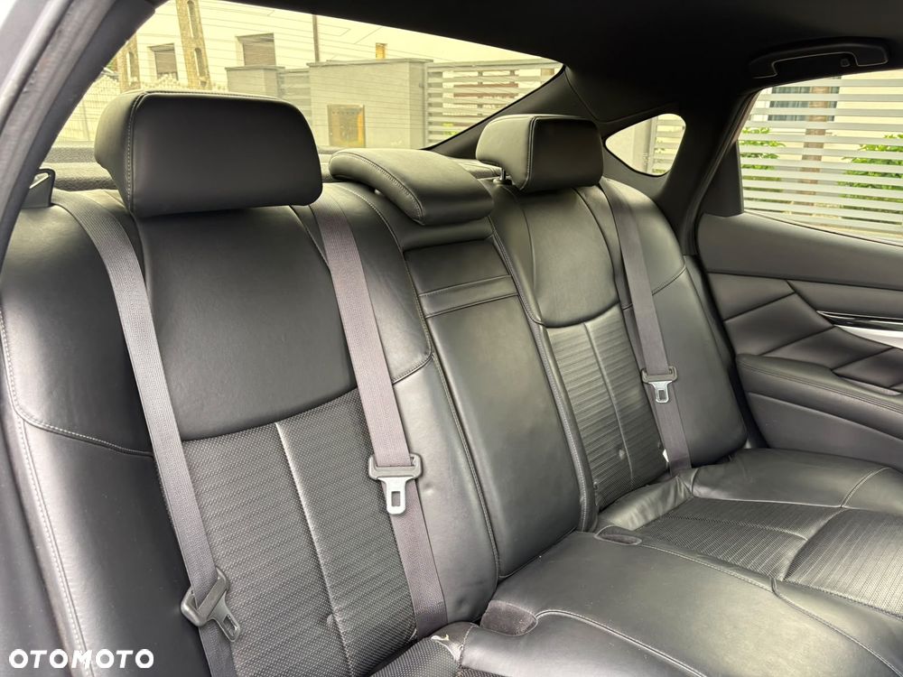 Infiniti Q70 2.2d Premium Executive - 13
