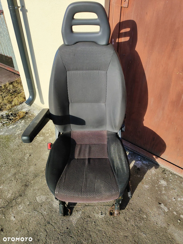 ducato boxer jumper 06-22r fotel przód kierowcy lewy + stelaża(podstawy fotela) Gratis!