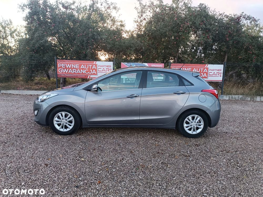 Hyundai i30 1.6 CRDi Blue Comfort - 23