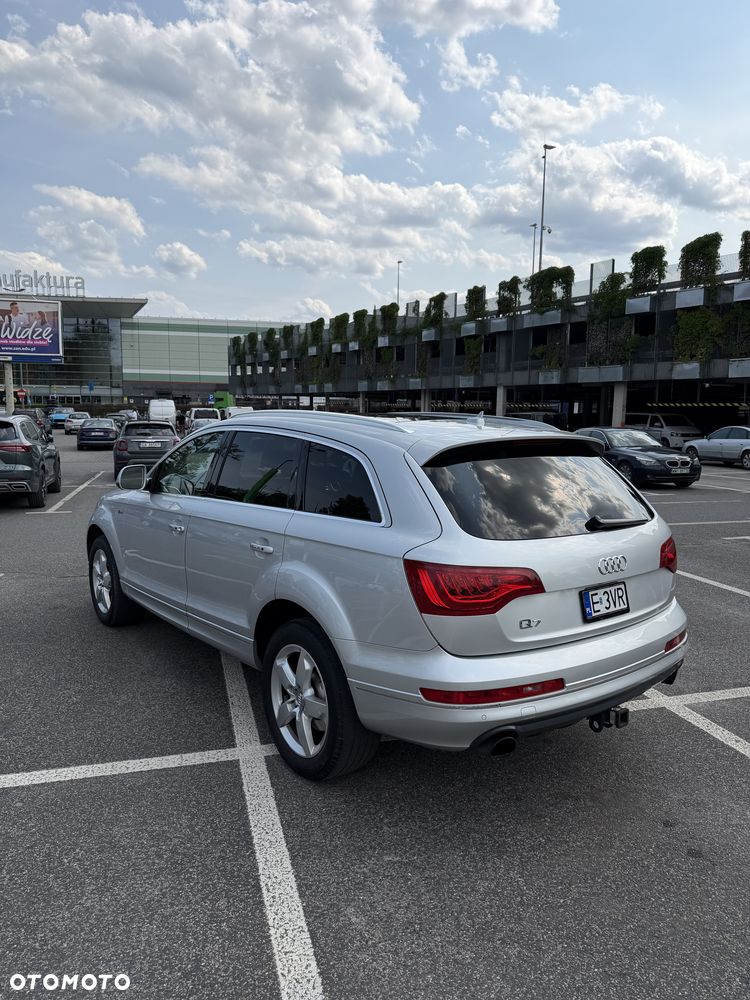 Audi Q7 - 3