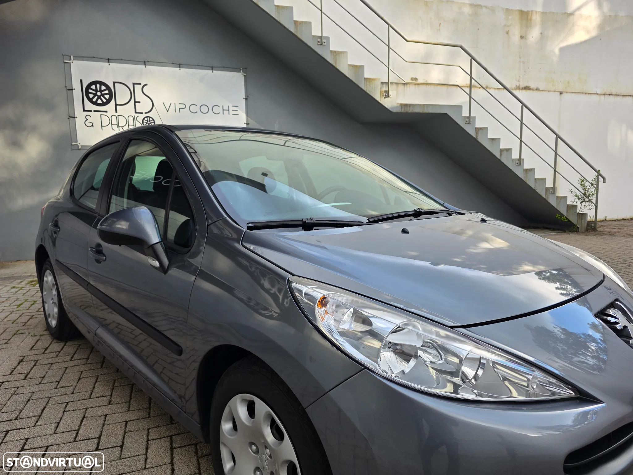 Peugeot 207 1.4 16V Active - 23