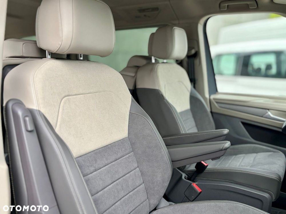 Volkswagen Multivan - 12