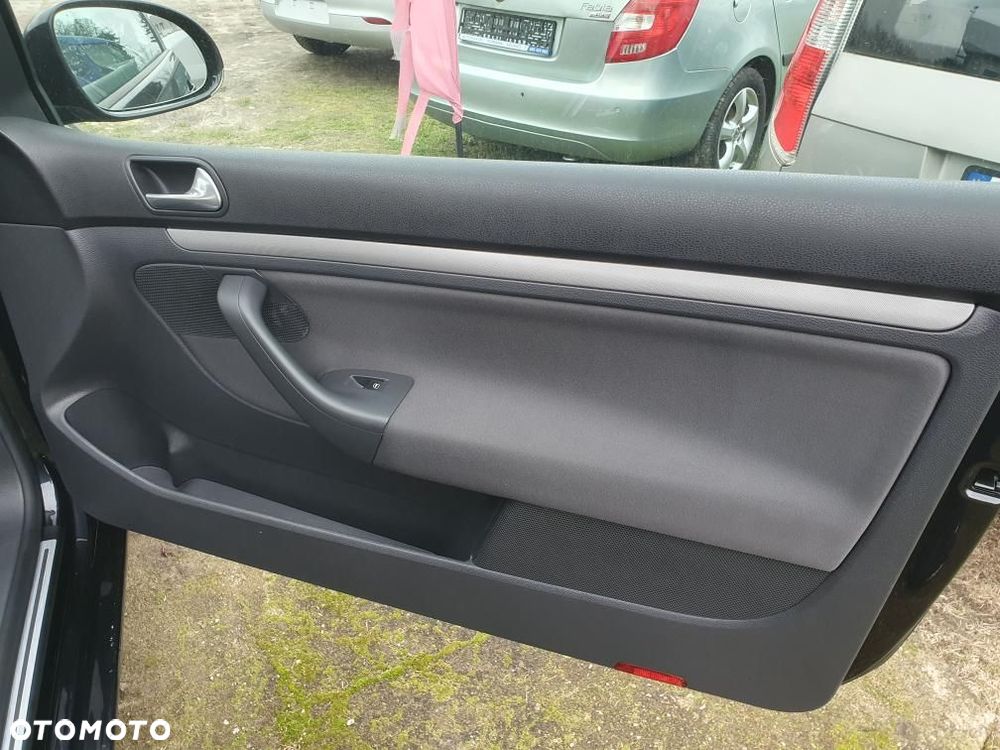 Volkswagen Golf V 1.4 Entry - 19