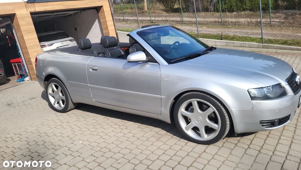 Audi A4 Cabrio 2.5 TDI - 4
