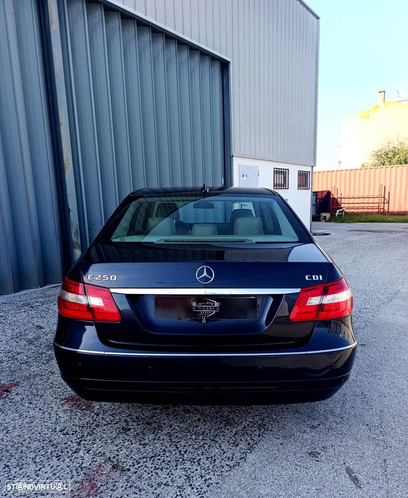 Mercedes-Benz E 250 CDI Elegance BlueEfficiency Auto. - 6