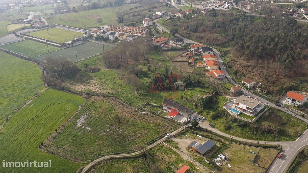 Quinta com 2 hectares em Sande S. Lourenço, Guimarães - Grande imagem: 5/21