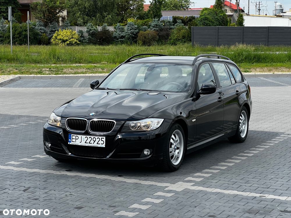BMW Seria 3 318i - 1