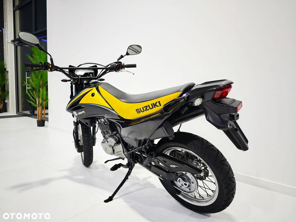 Suzuki DR - 20