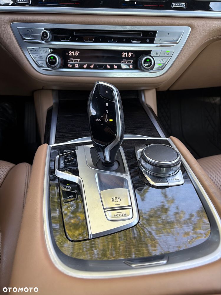BMW Seria 7 730d xDrive - 15