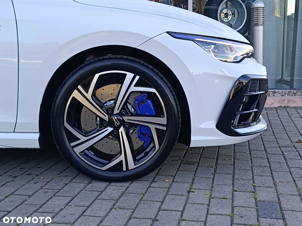 Volkswagen Golf Variant - 17