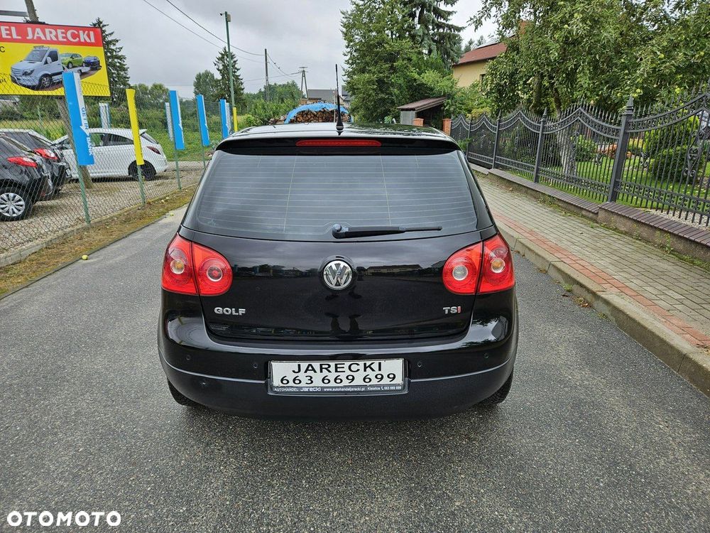 Volkswagen Golf - 5