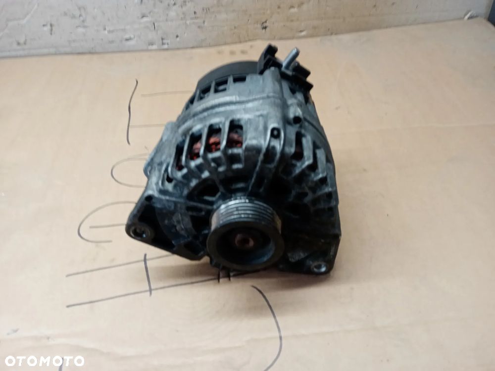 Alternator prądnica Mercedes E-Klasa W213 2.0 CDI A0009068302 - 1