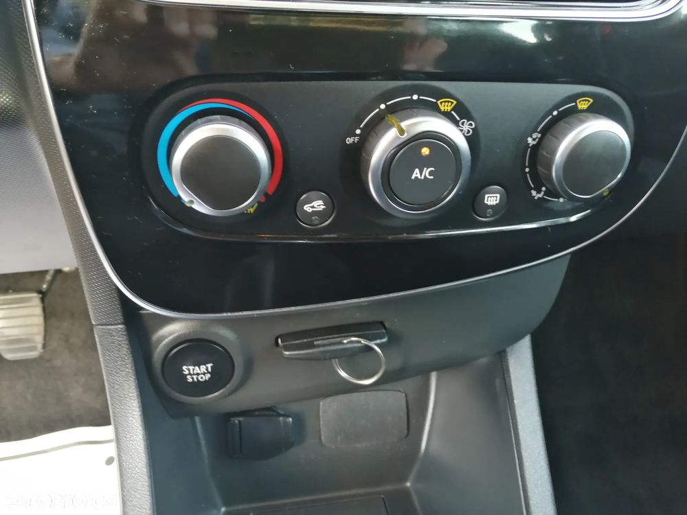 Renault Clio Grandtour (Energy) TCe 90 Bose Edition - 16