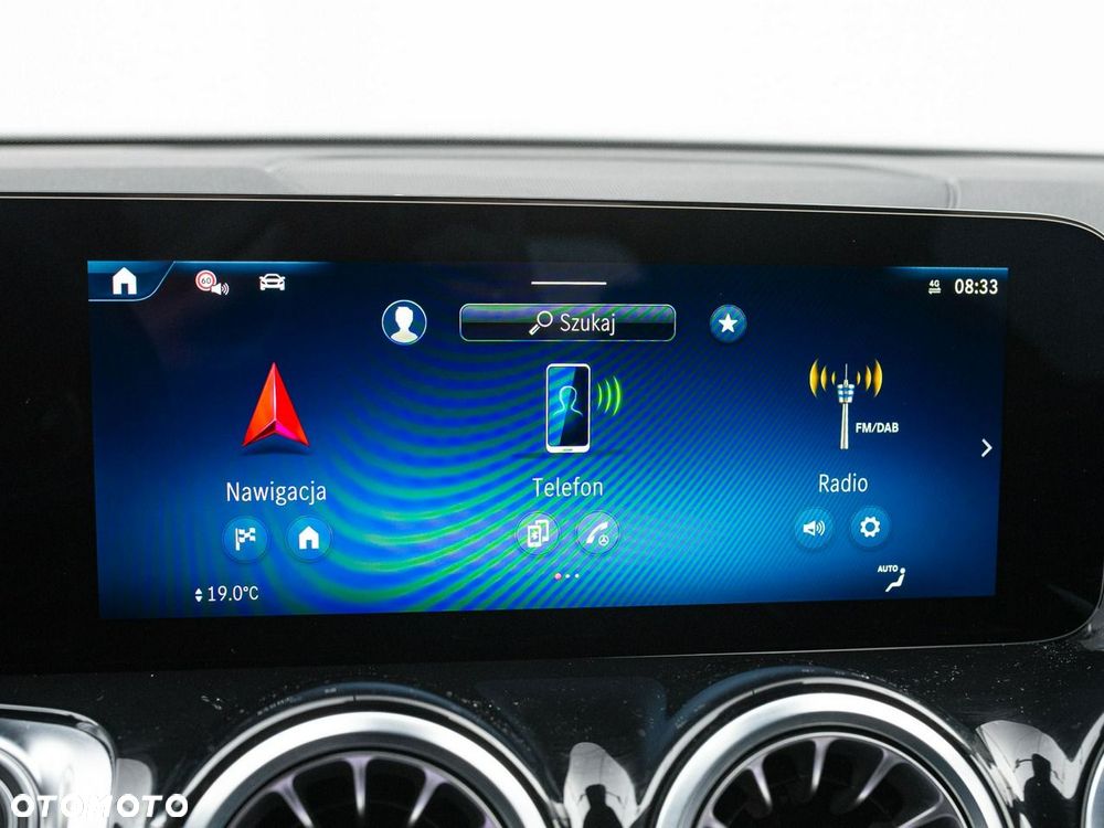 Mercedes-Benz GLB 200 d 4-Matic AMG Line 8G-DCT - 16