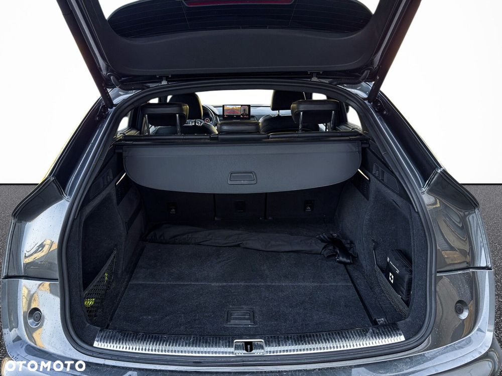 Audi Q5 Sportback - 31