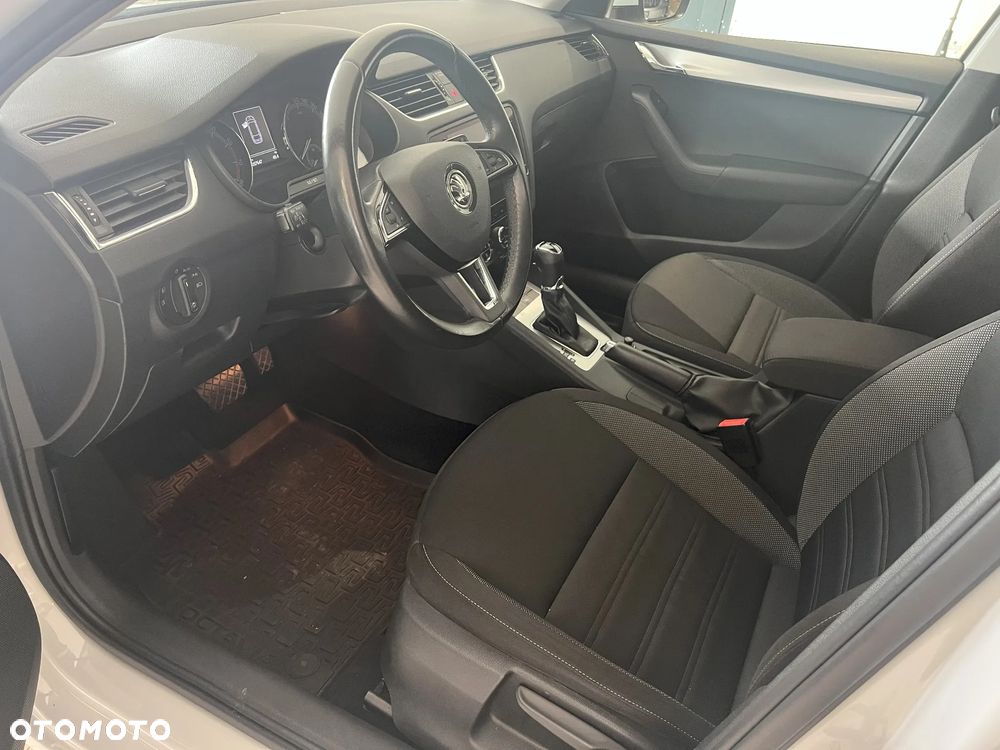 Skoda Octavia 1.5 TSI ACT Ambition DSG - 9
