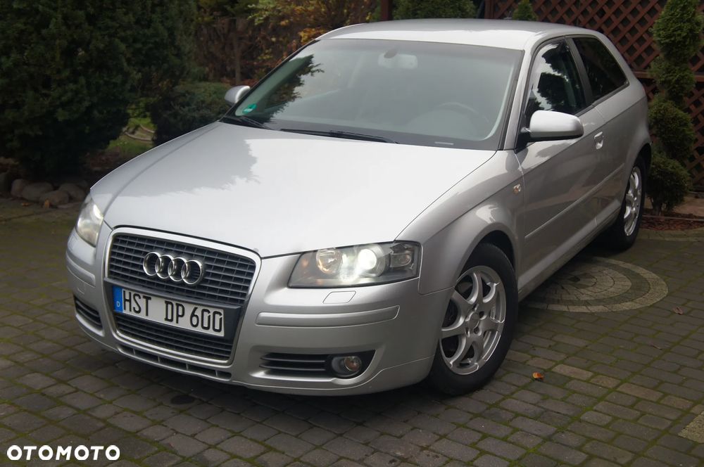 Audi A3 3-drzwiowe 2.0 FSI tiptronic Attraction - 11