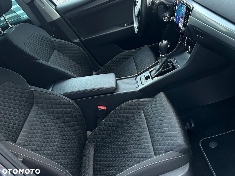 Skoda Superb 2.0 TDI DSG Ambition - 28