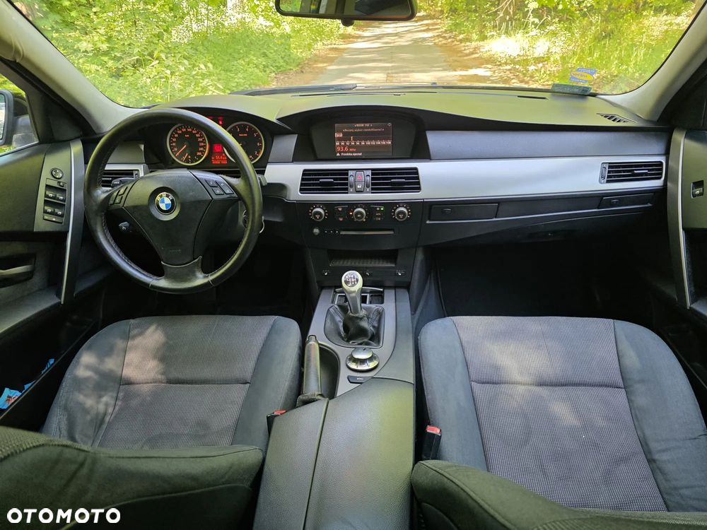 BMW Seria 5 520i - 9
