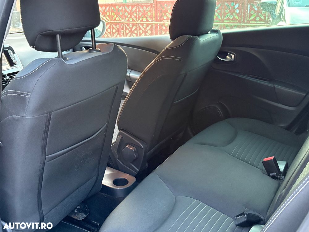 Renault Clio Energy dCi Intens - 11