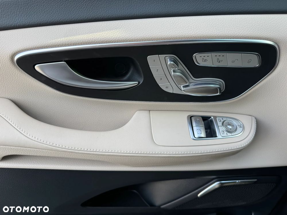 Mercedes-Benz Klasa V 300 d 4-Matic 9G-Tronic Exclusive (ekstra d³) - 26
