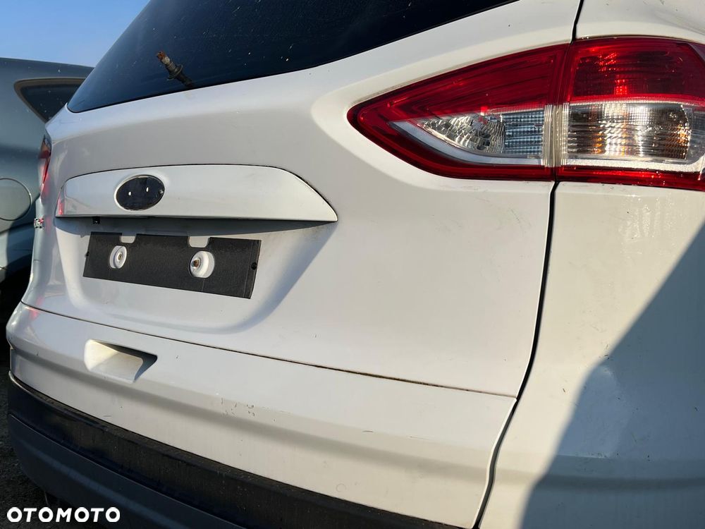 Klapa bagażnika Ford Kuga Mk2 2015 (5D) - 4