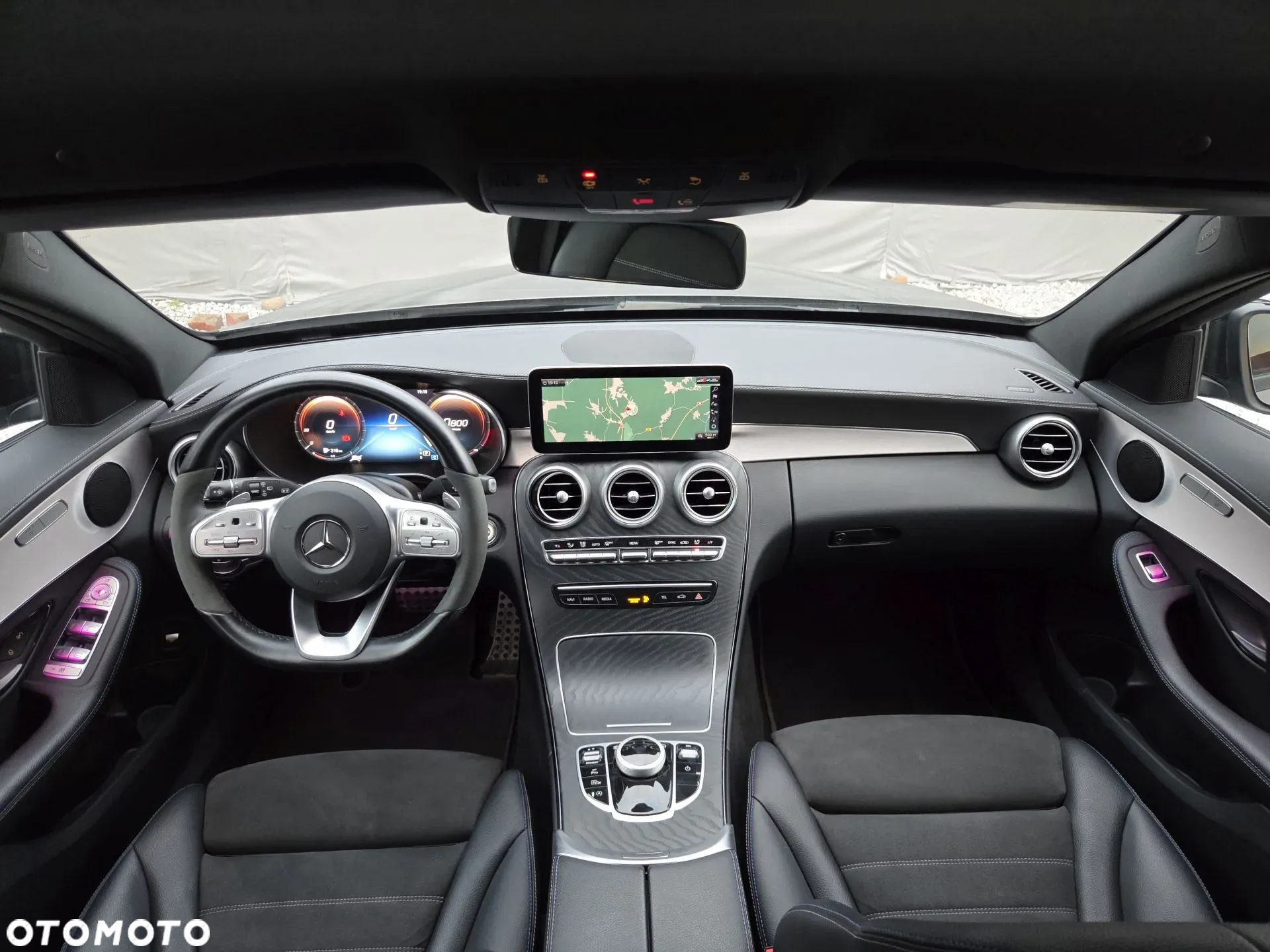 Mercedes-Benz Klasa C 220 d T 9G-TRONIC AMG Line - 18