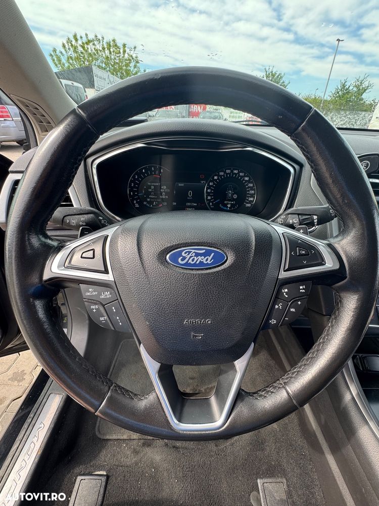 Ford Mondeo 2.0 TDCI PowerShift Titanium - 9