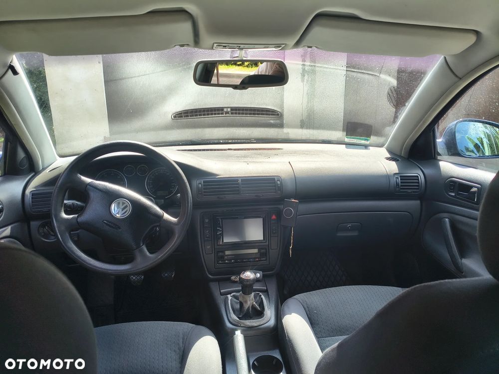 Volkswagen Passat 2.0 Basis - 5