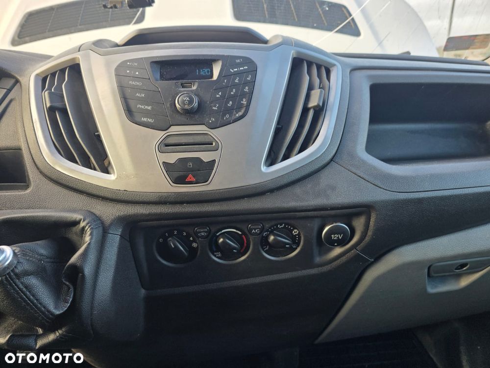 Ford Transit - 11