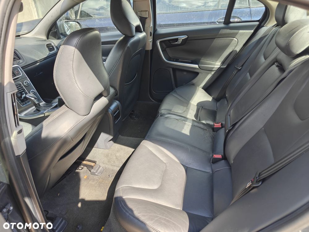 Volvo S60 T5 Geartronic Momentum - 6