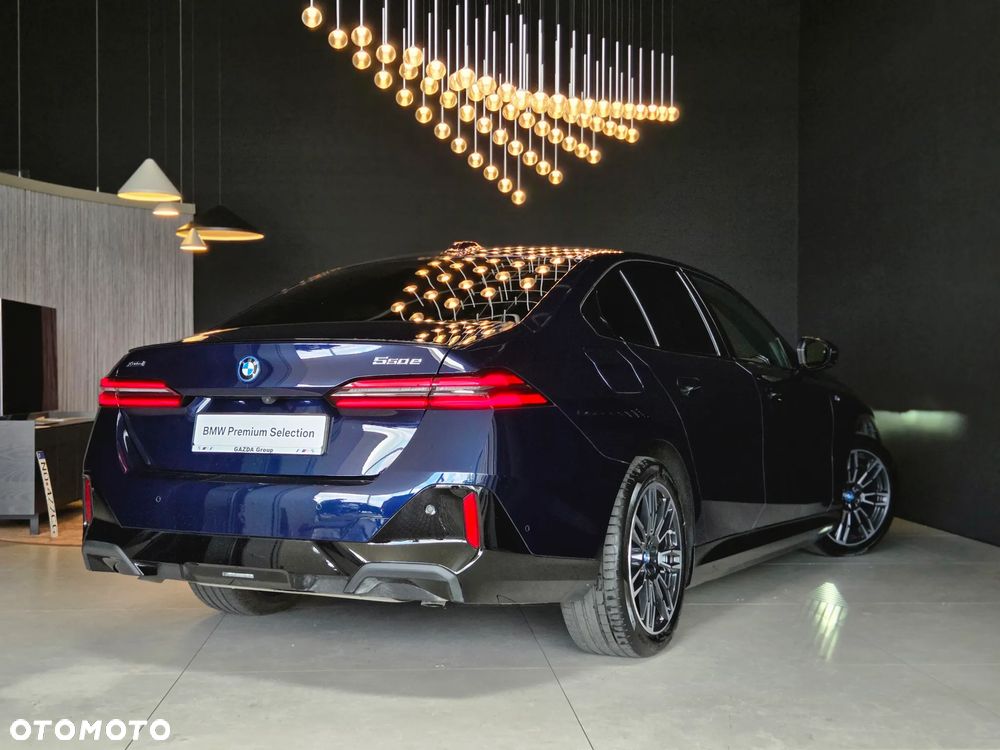 BMW Seria 5 550e xDrive PHEV M Sport - 26