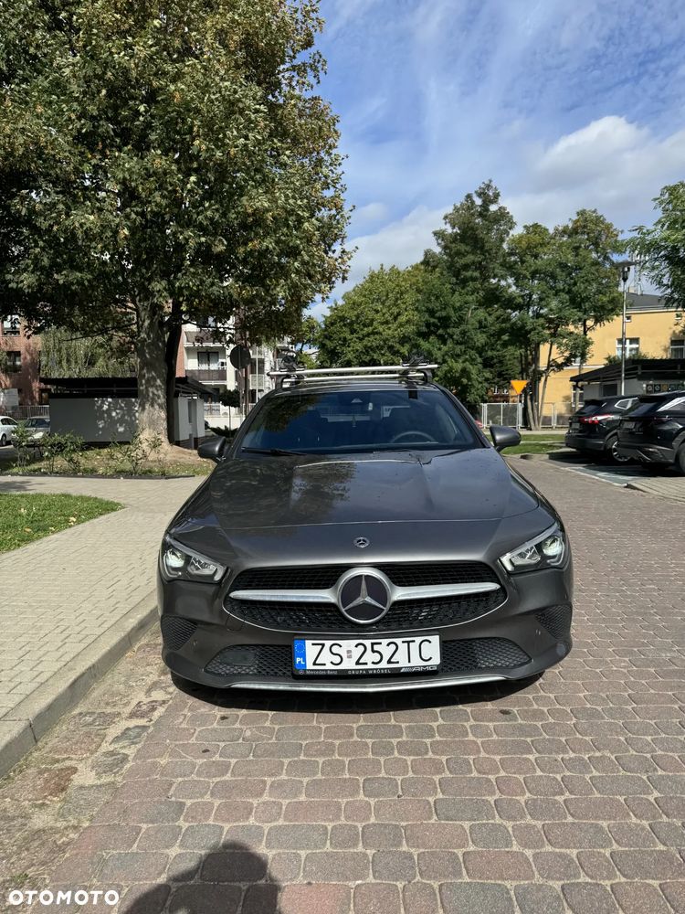 Mercedes-Benz CLA 200 Progressive 7G-DCT - 7