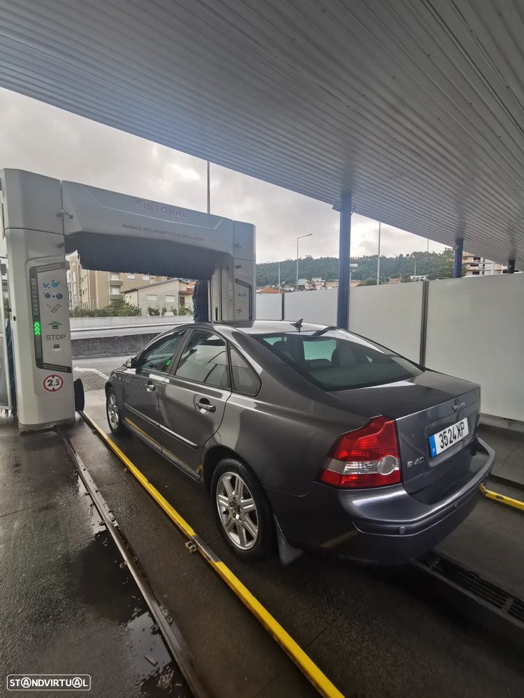 Volvo S40 2.0 D Nível 1 - 18