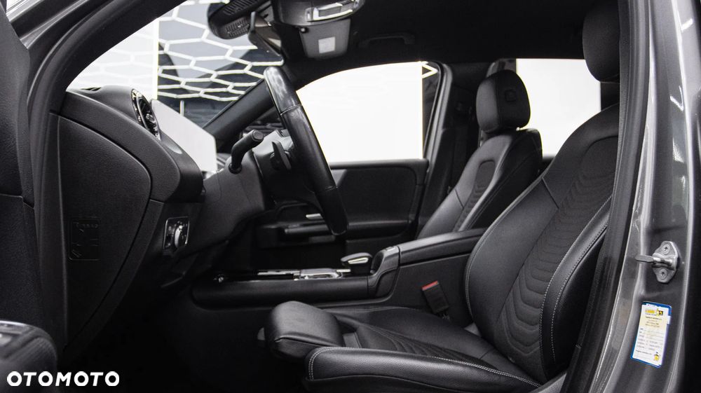 Mercedes-Benz GLB 200 d Style 8G-DCT - 14