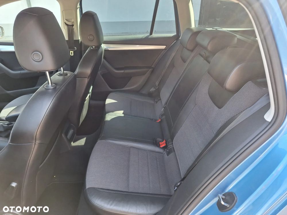 Skoda Octavia 2.0 TDI (Green tec) DSG Style - 29