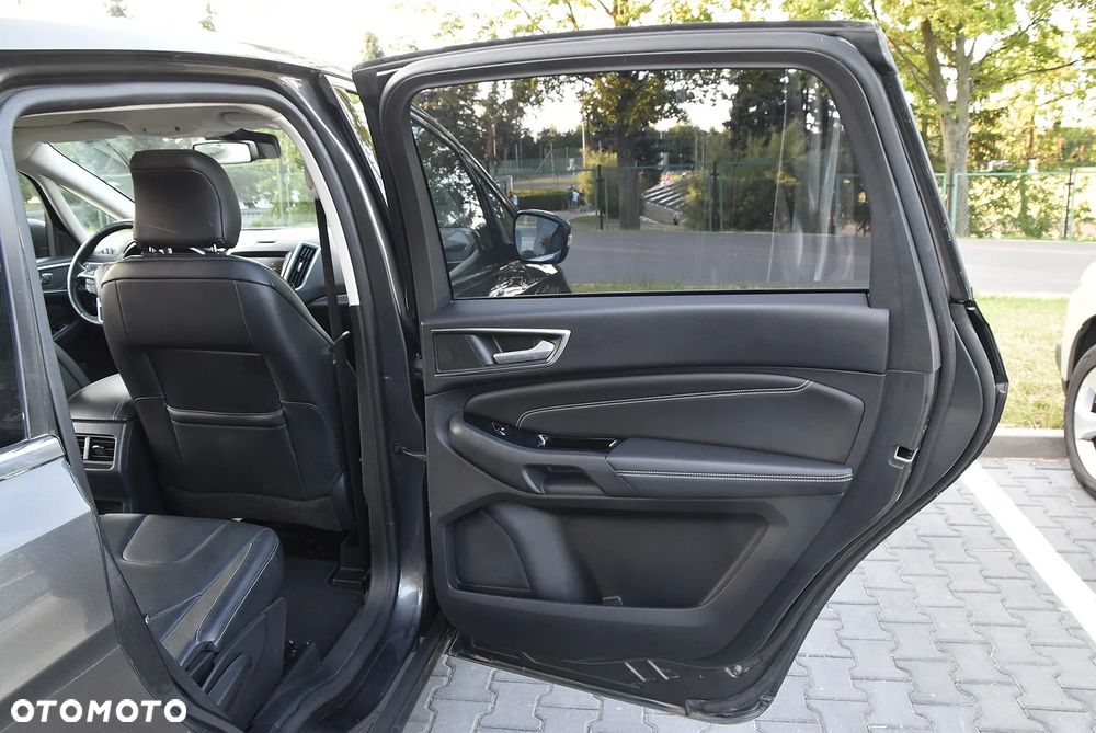 Ford S-Max 2.0 TDCi Titanium PowerShift - 23