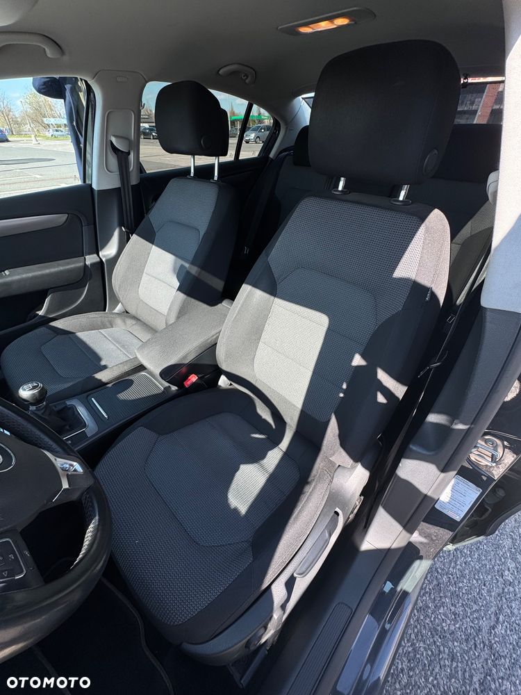 Volkswagen Passat 2.0 TDI Comfortline - 17