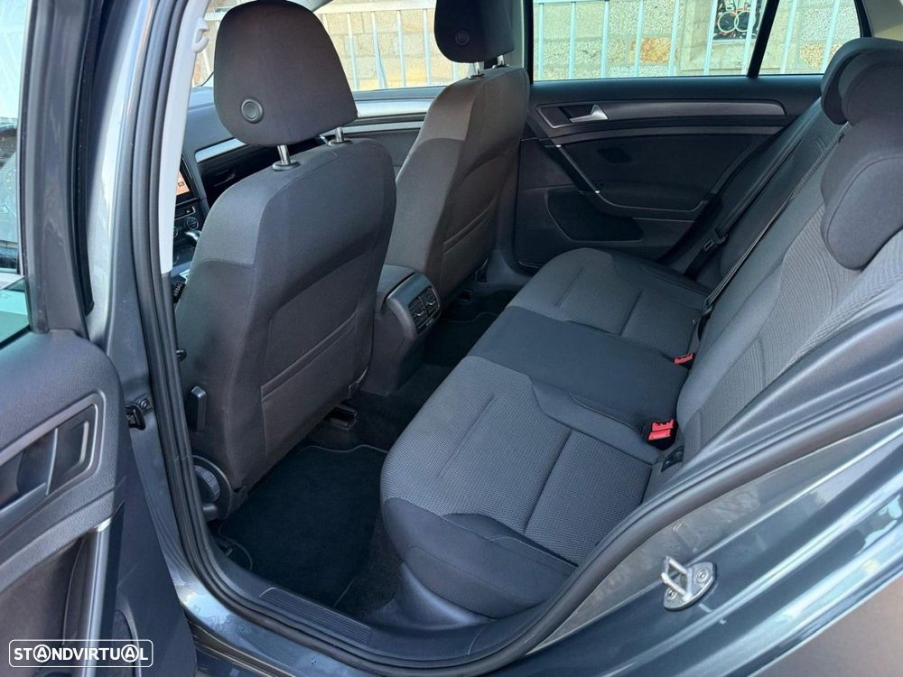 VW e-Golf AC/DC - 14