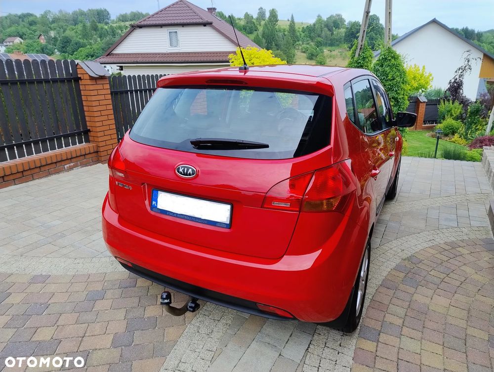 Kia Venga - 4