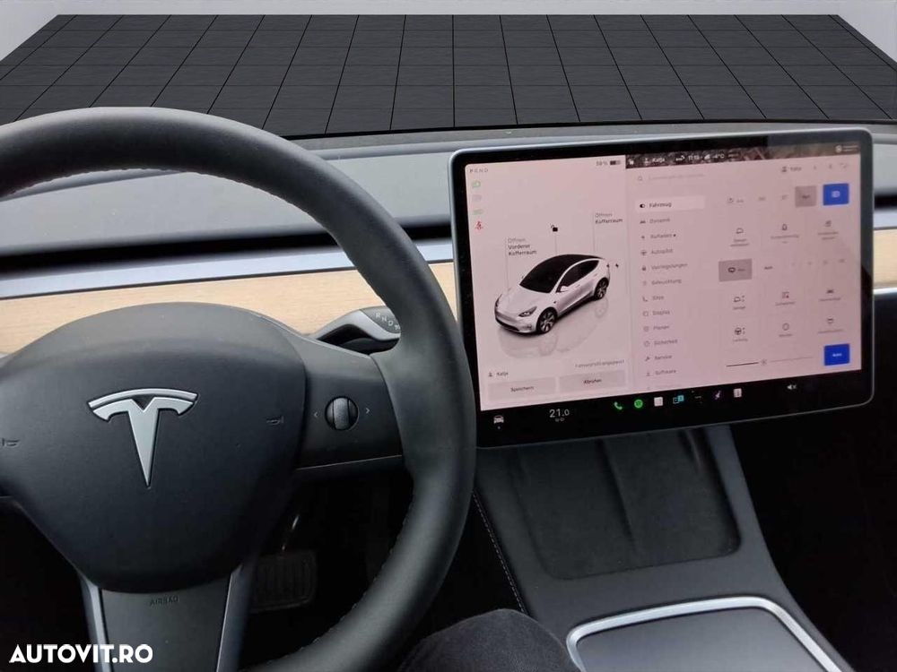 Tesla Model Y Long Range Dual Motor AWD - 3