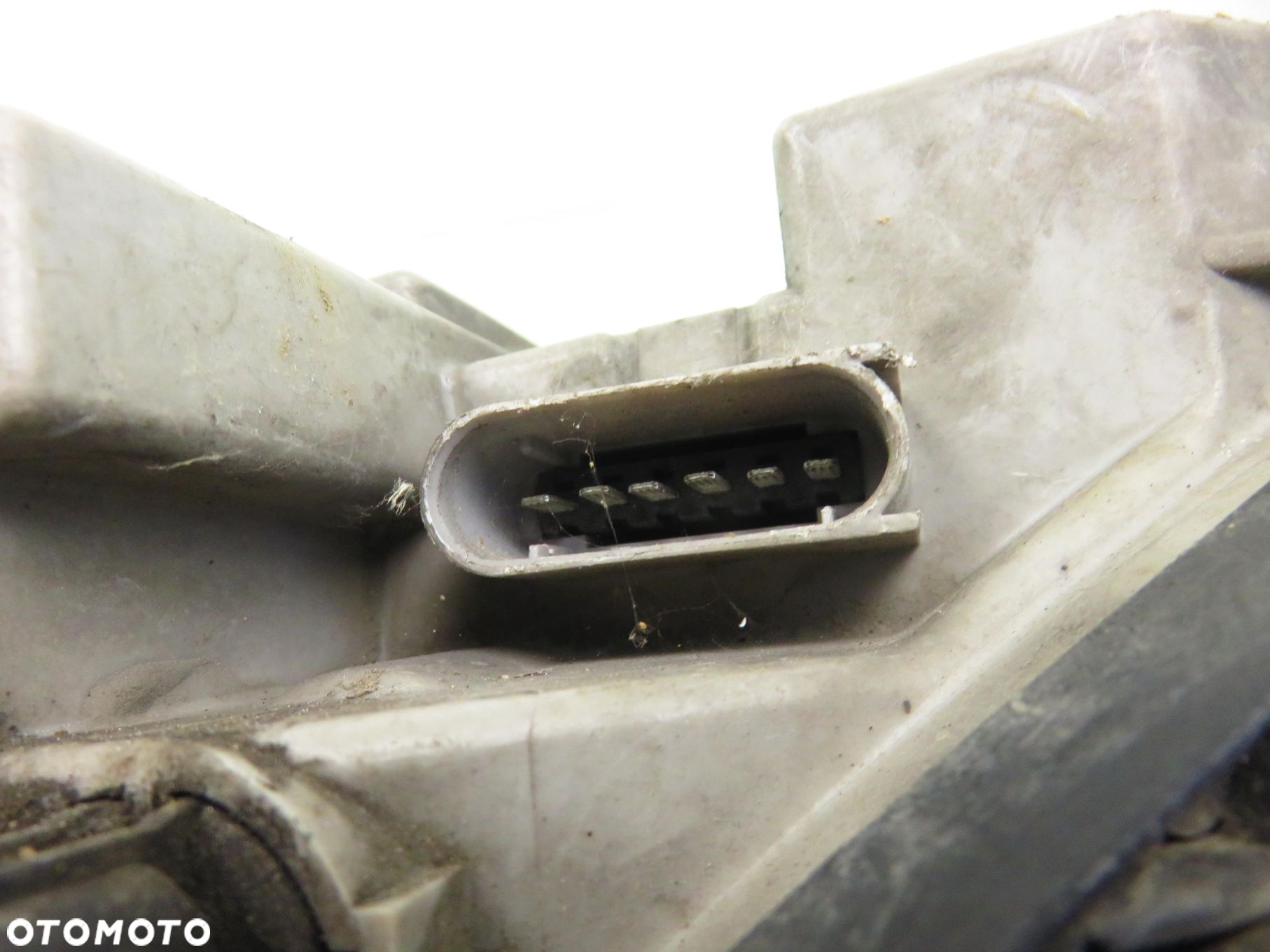 LAMPA PRAWA PRZEDNIA MERCEDES W220 0301153272 - 2