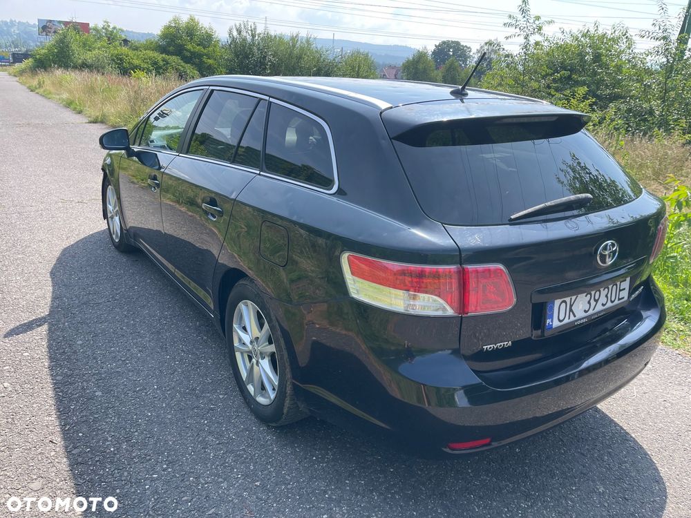 Toyota Avensis 2.2 D-4D Sol Plus NAVI - 9