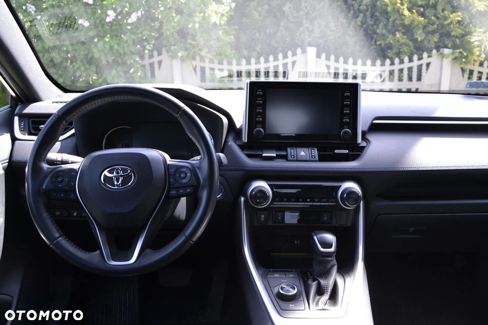 Toyota RAV4 - 38