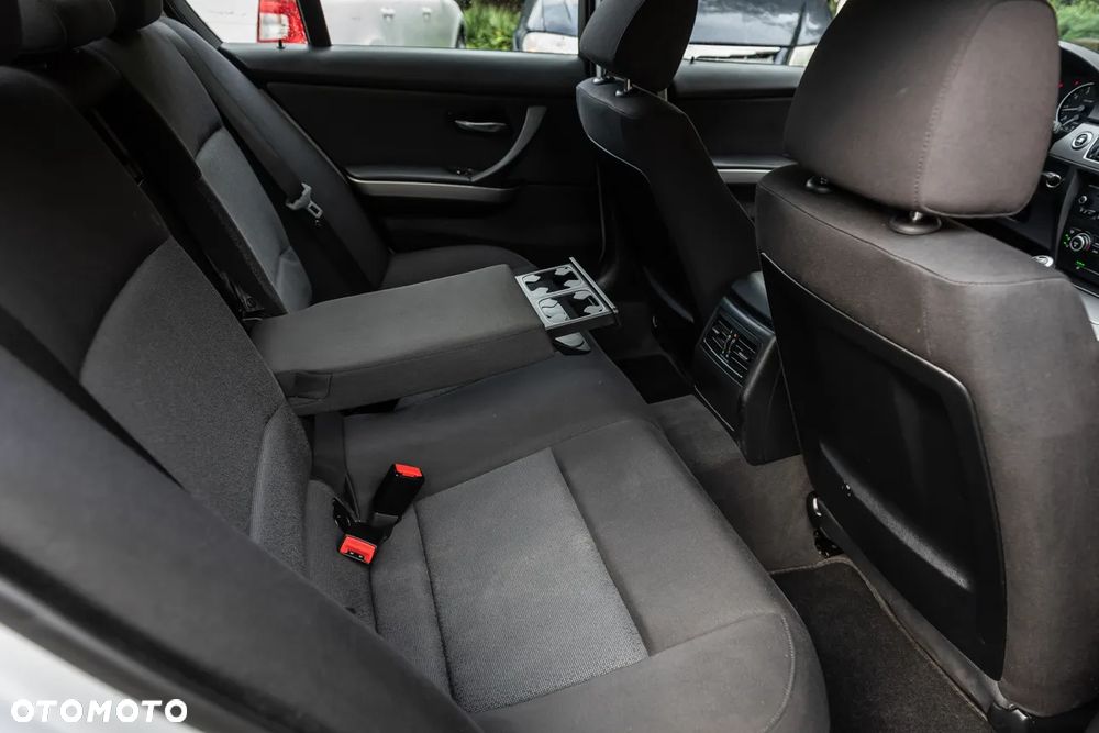 BMW Seria 3 - 24