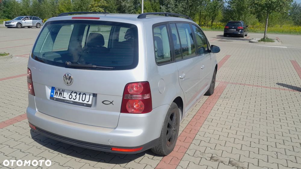 Volkswagen Touran 1.4 TSI Trendline - 2